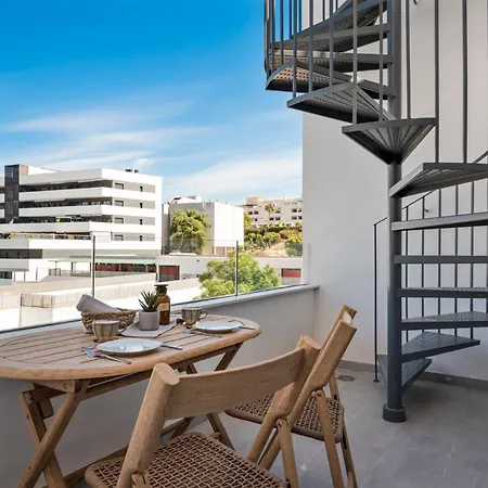 Modern Penthouse - Near & Oldtown *